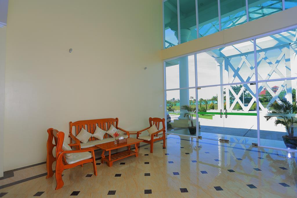 Apex Hotel Naypyidaw Екстер'єр фото
