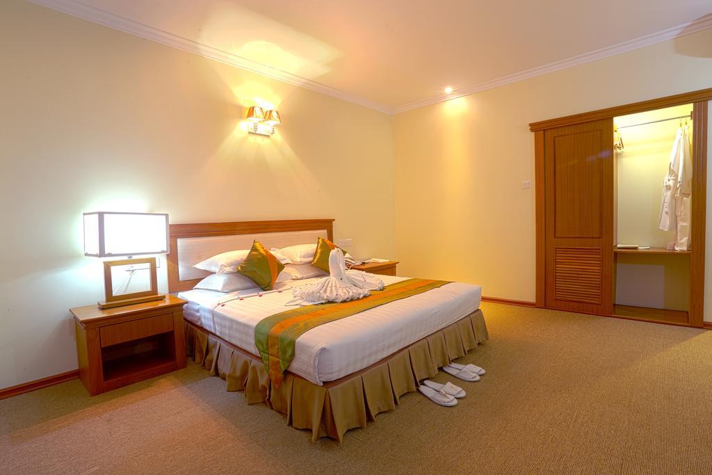 Apex Hotel Naypyidaw Екстер'єр фото
