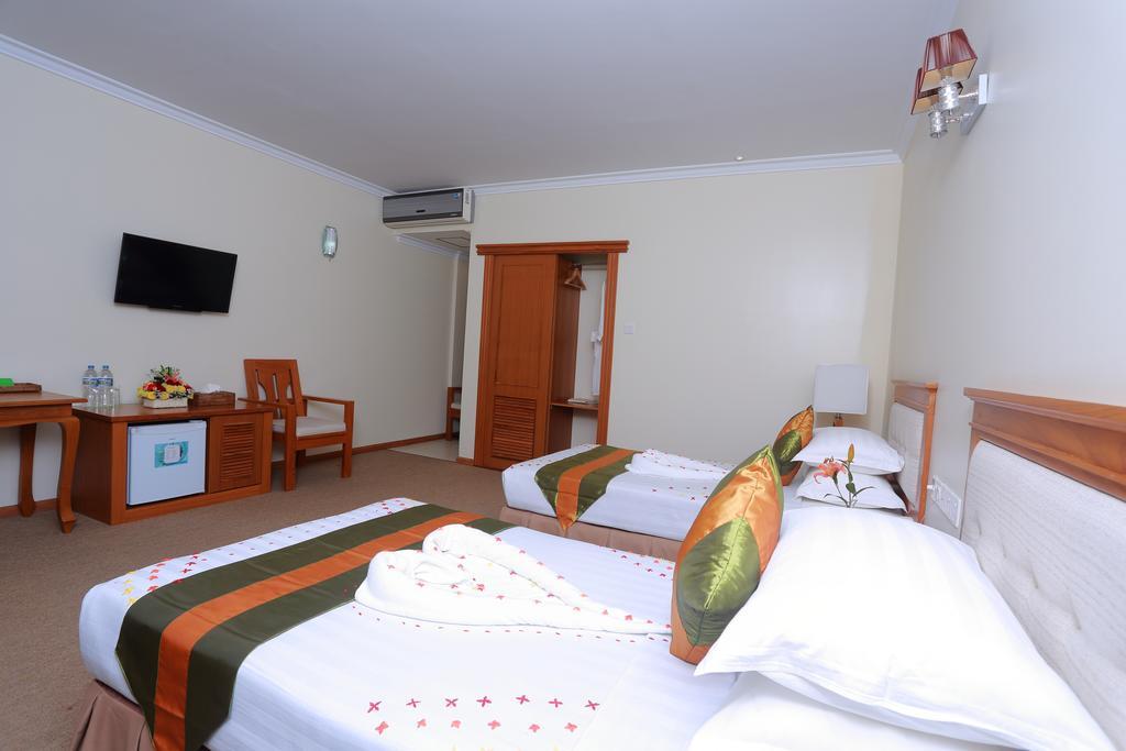 Apex Hotel Naypyidaw Номер фото