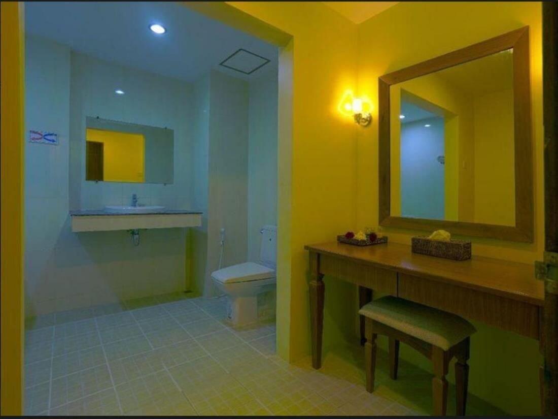 Apex Hotel Naypyidaw Екстер'єр фото