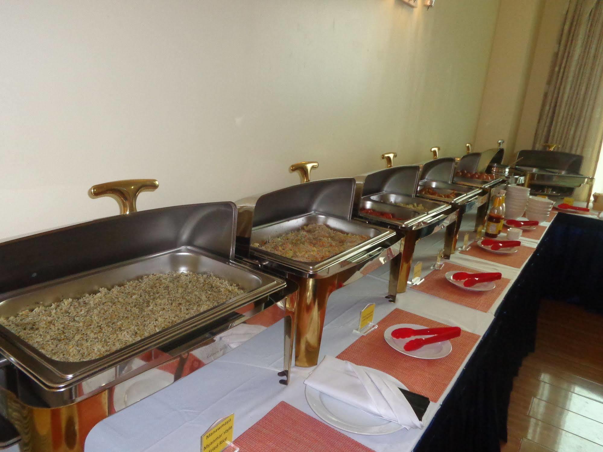 Apex Hotel Naypyidaw Екстер'єр фото